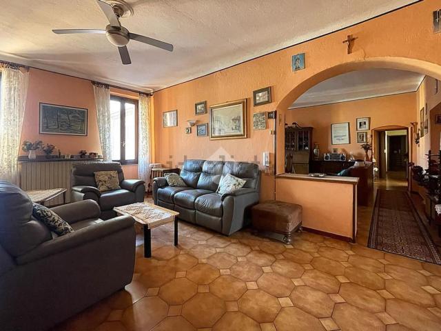 Appartamento in vendita a Montesordo, Cermenate