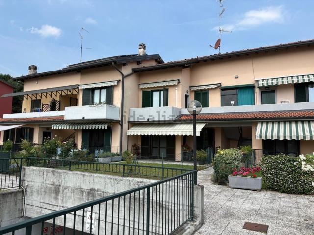 Appartamento in vendita a Gironico Al Piano, Lombardia