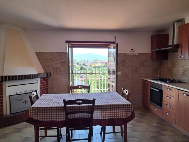Appartamento in vendita a Villaggio Rinascita, Roma Capitale