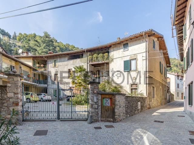 Appartamento in vendita a Coresa, Albavilla