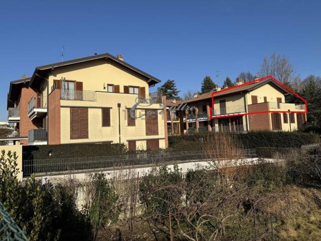 Appartamento in vendita a Carimate, Lombardia