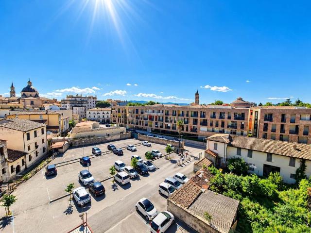 Appartamento in vendita a Foligno, Perugia