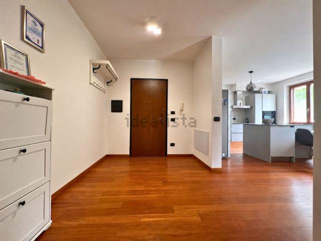 Appartamento in vendita a Oneda, Sesto Calende
