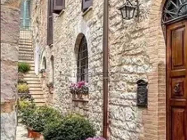 Appartamento in vendita a Unione dei Comuni Montani Amiata Grossetana, Semproniano