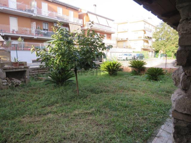 Appartamento in vendita a Nepi, Lazio