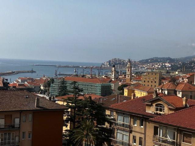 Appartamento in vendita a Oliveto, Imperia