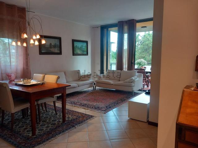 Appartamento in vendita a Miralfiore, Marche