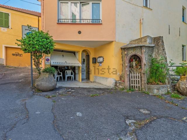 Appartamento in vendita a San Bartolomeo Al Mare, Liguria