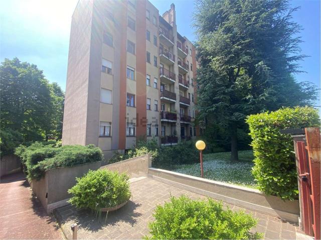 Appartamento in vendita a Municipio 6, Milano