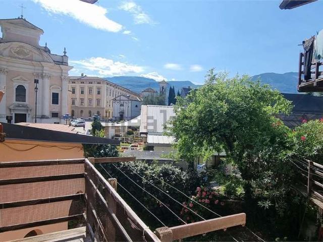 Appartamento in vendita a Comunità della Vallagarina, Borgo Sacco