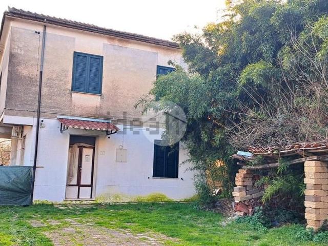 Appartamento in vendita a Torrice, Lazio