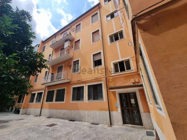 Appartamento in vendita a Avellino, Campania