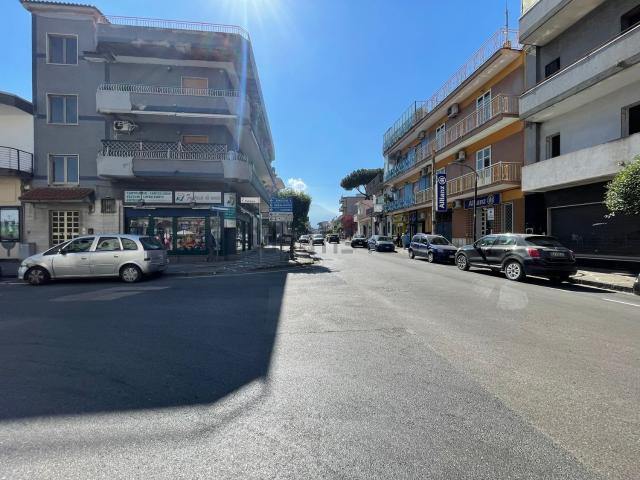 Appartamento in vendita a Volla, Campania