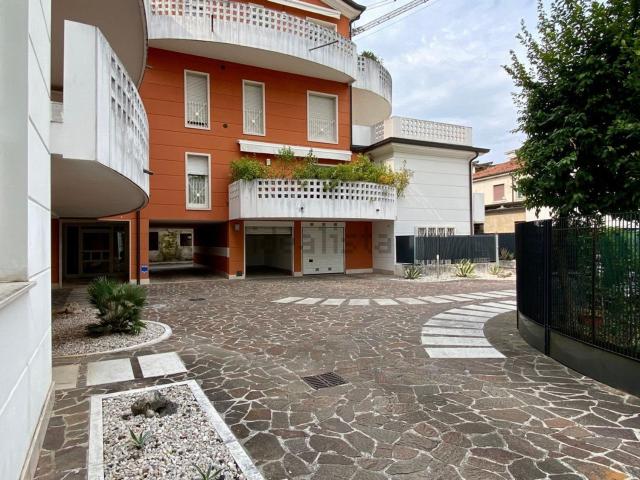 Appartamento in vendita a Vicenza, Veneto