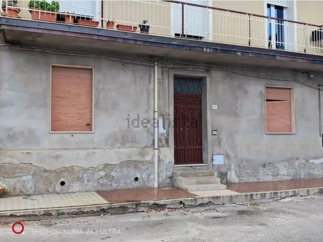 Appartamento in vendita a Nao, Jonadi
