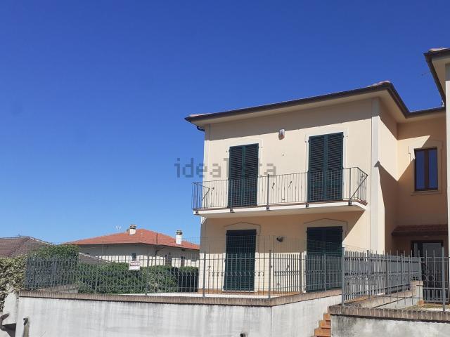 Appartamento in vendita a Strada, Marche