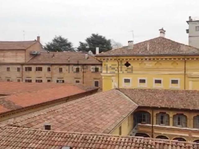 Appartamento in vendita a Centro storico, Cremona
