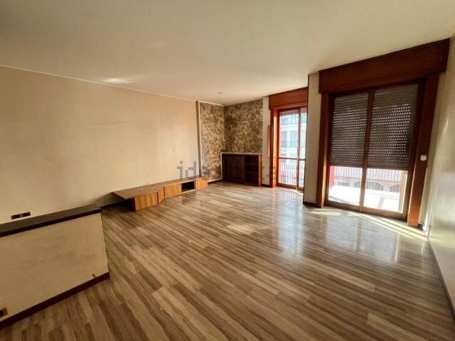 Appartamento in vendita a Centro, Gallarate