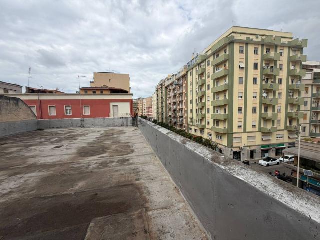 Appartamento in vendita a San Benedetto, Cagliari