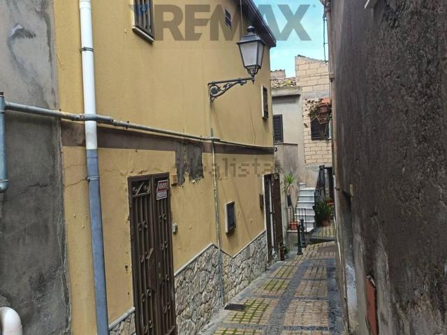 Appartamento in vendita a Agira, Sicilia
