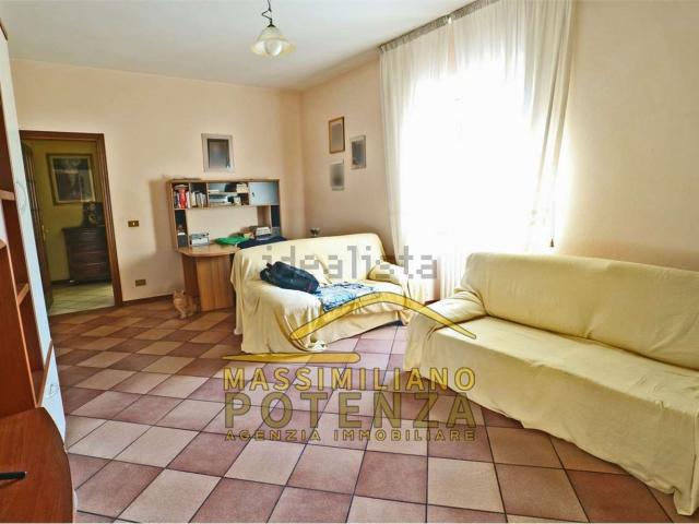 Appartamento in vendita a Ricciano, Uzzano E Castello