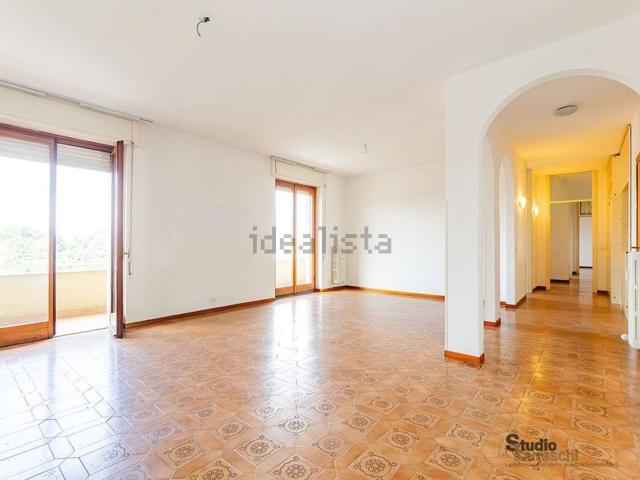 Appartamento in vendita a Galbiate, Lombardia