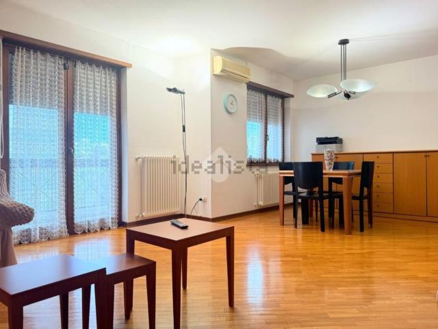 Appartamento in vendita a Monfalcone, Friuli-Venezia Giulia