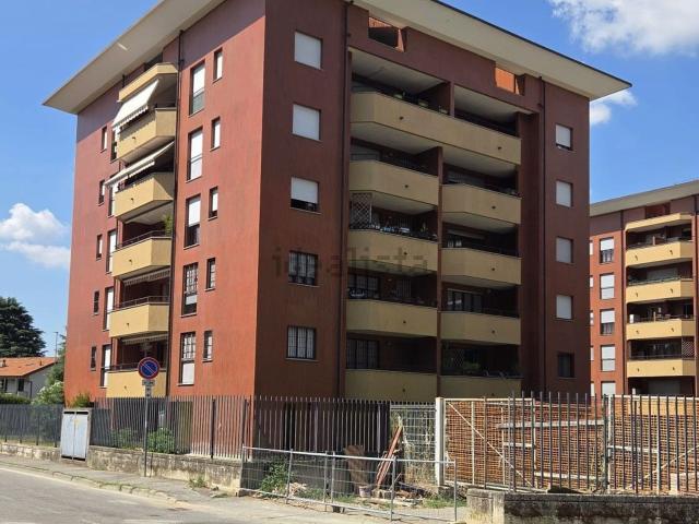 Appartamento in vendita a Agrate Brianza, Lombardia