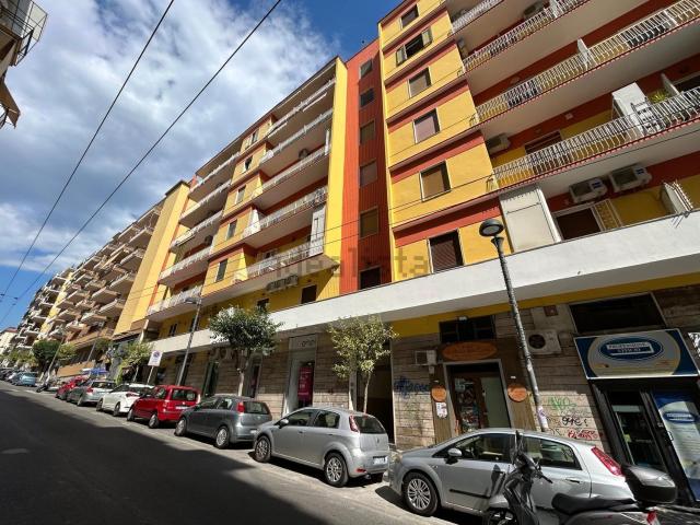 Appartamento in vendita a Portici, Campania