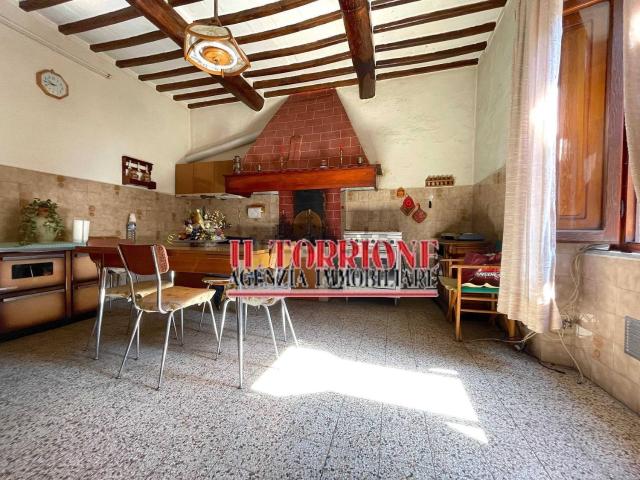 Appartamento in vendita a Pescia, San Lorenzo a Cerreto