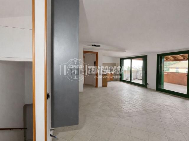 Appartamento in vendita a Scagnello, Calco