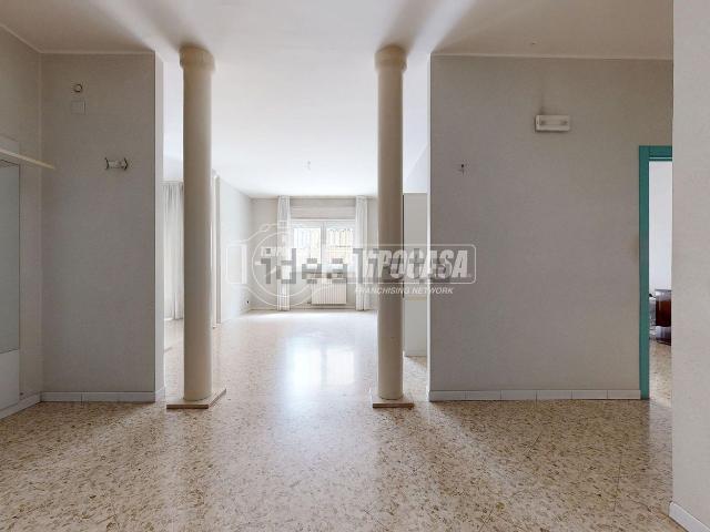 Appartamento in vendita a Puglia, Bari