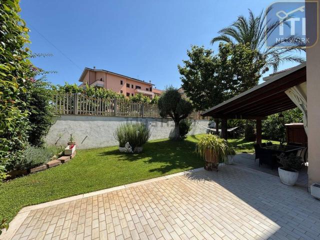Appartamento in vendita a Campoleone Scalo, Aprilia