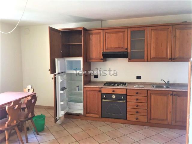Appartamento in vendita a Castello, Piazza Brembana