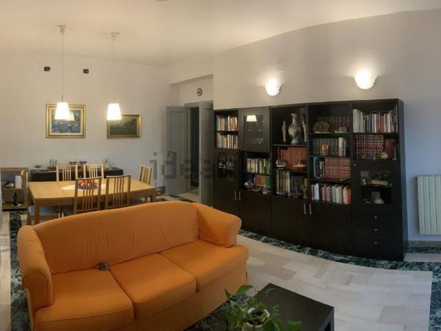 Appartamento in vendita a San Carlo, Marina Di Massa