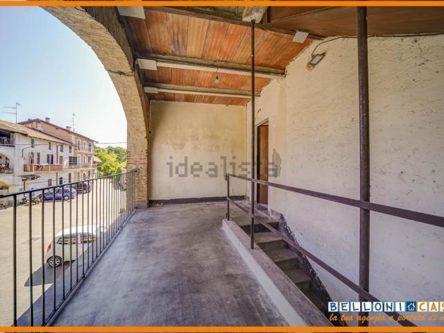 Appartamento in vendita a Castronno, Lombardia