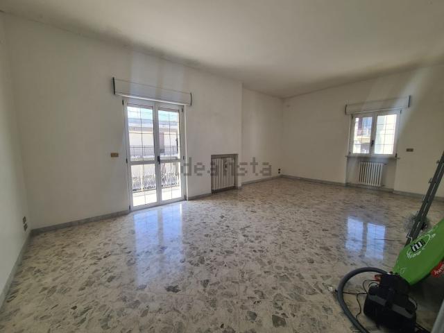 Appartamento in vendita a Valenzano San Lorenzo, Puglia