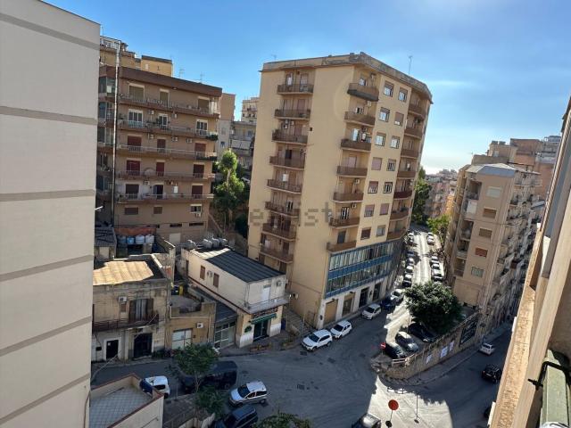 Appartamento in vendita a Ragazzi del '99, Agrigento