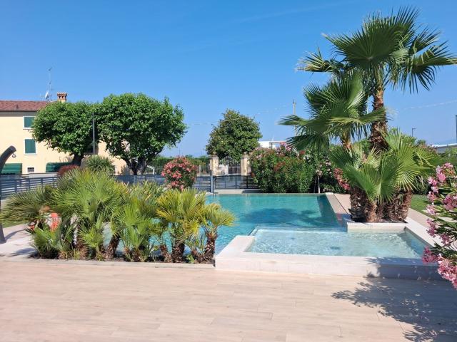 Appartamento in vendita a Peschiera Del Garda, Veneto