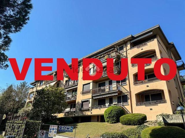 Appartamento in vendita a Biumo Superiore, Varese