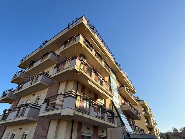 Appartamento in vendita a Atripalda, Campania