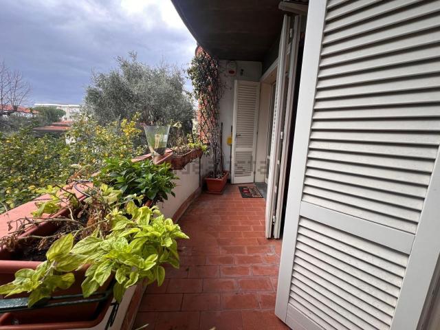 Appartamento in vendita a Poggioletto, Marina Di Massa