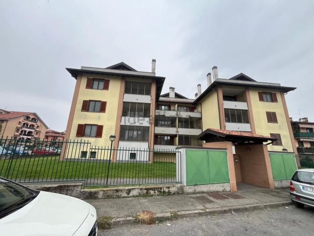 Appartamento in vendita a Landriano, Lombardia