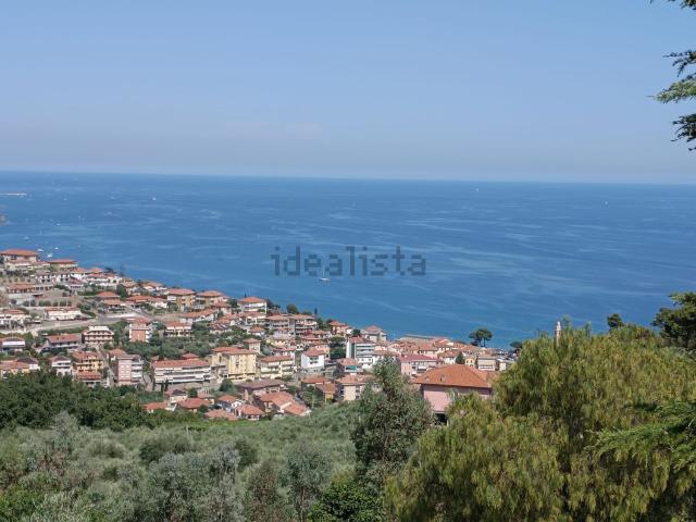 Appartamento in vendita a Costarainera, Liguria
