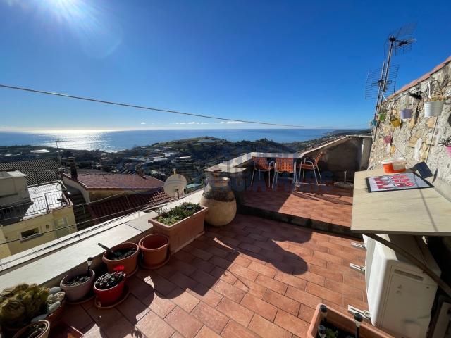 Appartamento in vendita a Terzorio, Liguria
