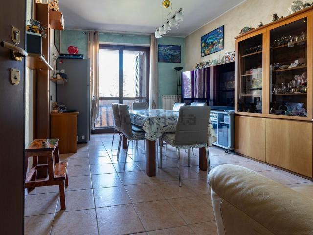 Appartamento in vendita a Gerenzano, Varese