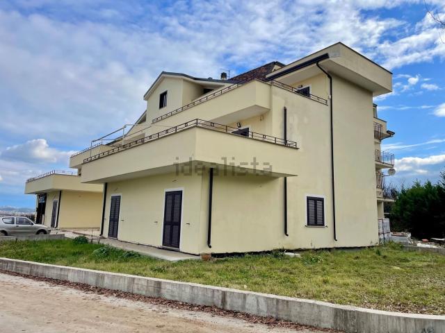 Appartamento in vendita a Patrica, Lazio