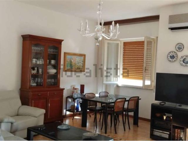 Appartamento in vendita a Bonaria, Cagliari
