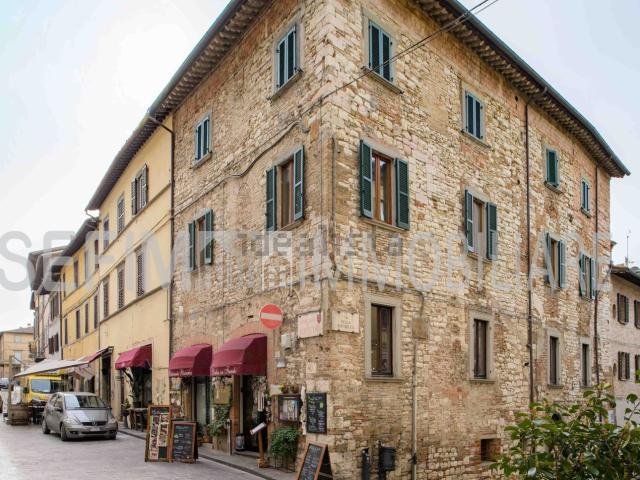 Appartamento in vendita a Gubbio, Umbria