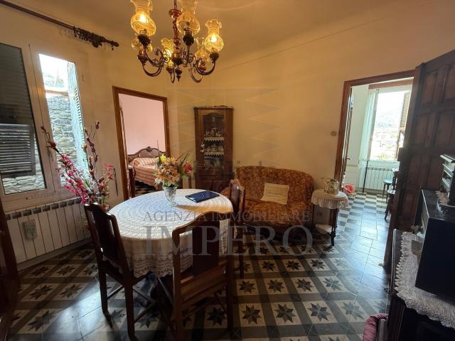 Appartamento in vendita a Dolceacqua, Liguria